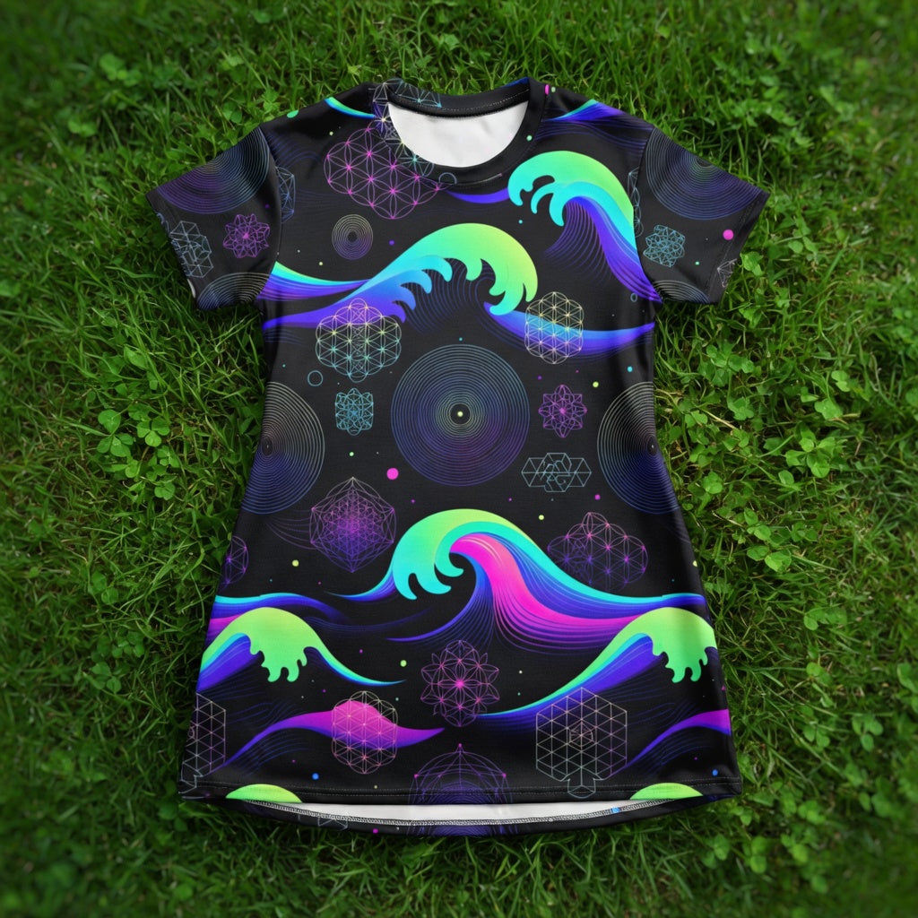 Neon Sacred Geometry Wave T-Shirt Dress, Aura Armor Abstract Art Festival Streetwear Dress